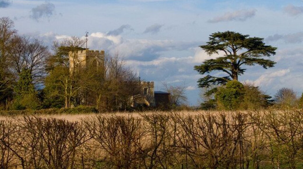 St Nicholas Hinxworth Taken from Dewmead farm entrance