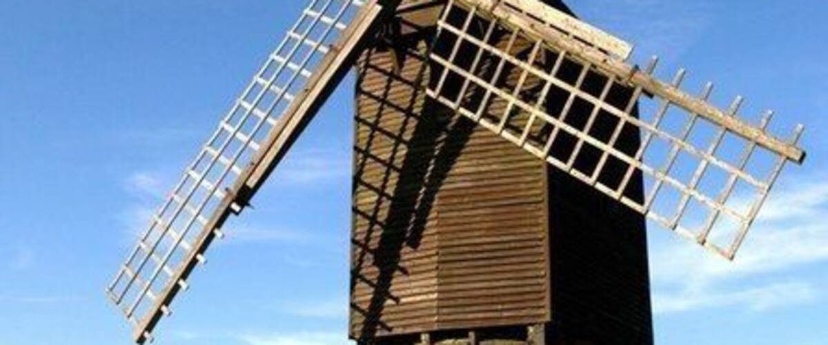 Brill Windmill The windmill on the skyline.