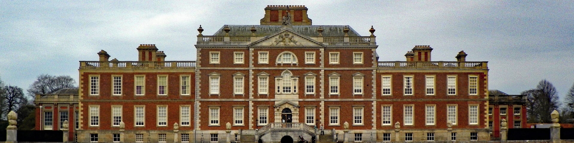 This is a photo of listed building number