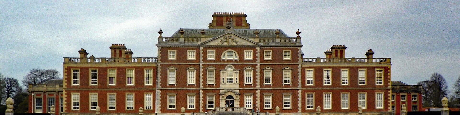 This is a photo of listed building number