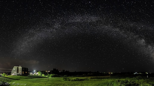 We stayed a week in this quiet home visiting the area. The area is blessed with beautiful day and night views. Photo taken with a Canon 5D MkIV, 14mm, f2.8 ISO 3200, 7 each 15 exposures, stitched into a panorama.