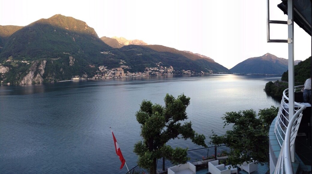Панорама Озера Лугано из Ресторана