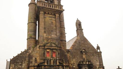 This building is indexed in the Base Mérimée, a database of architectural heritage maintained by the French Ministry of Culture, under the reference PA00090013 .