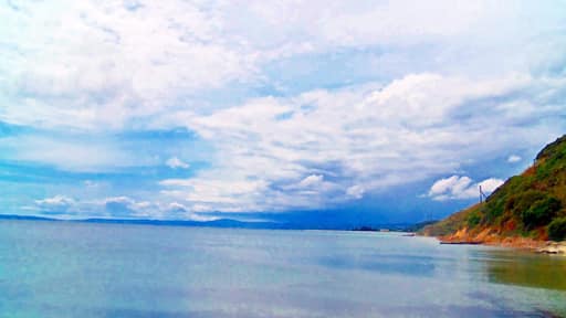 The area Tripiti across the island of Amoliani is quite scenic. Beautiful beaches and emerald waters enchant the visitor! You have many options for your stay at the nearby town of Ouranoupolis, where from you may easily visit the Holy Mountain.