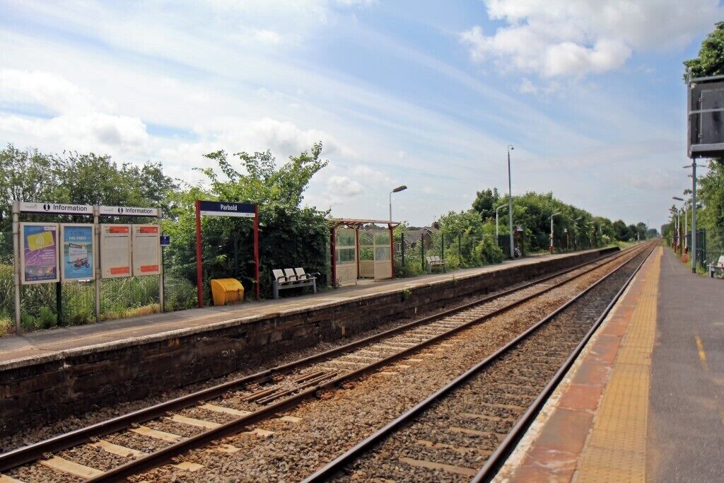 Looking west, Parbold railway station