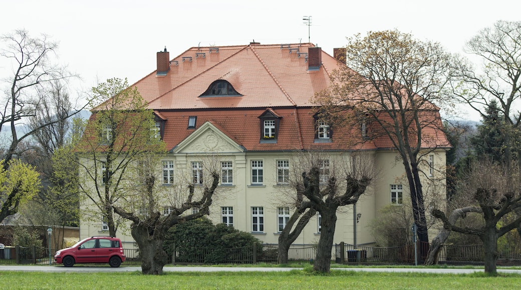 Rennersdorfer Straße 6 und 4, Herrnhut