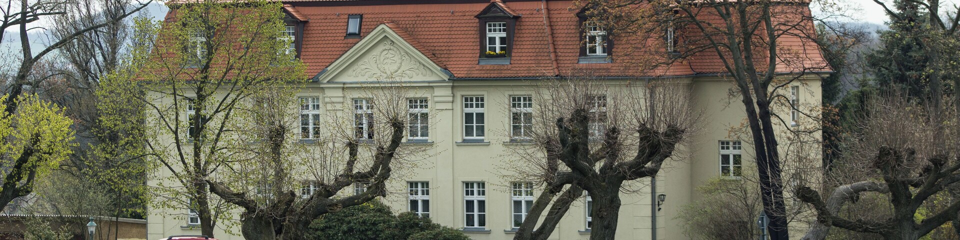 Rennersdorfer Straße 6 und 4, Herrnhut