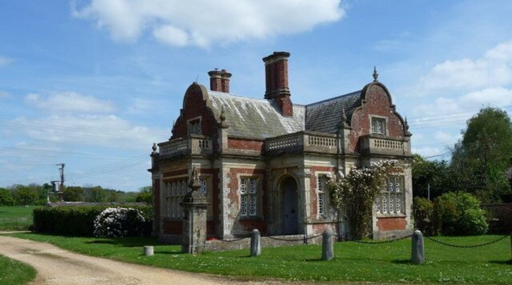 Lockerley - South Lodge Fine gatehouse at South Lodge.