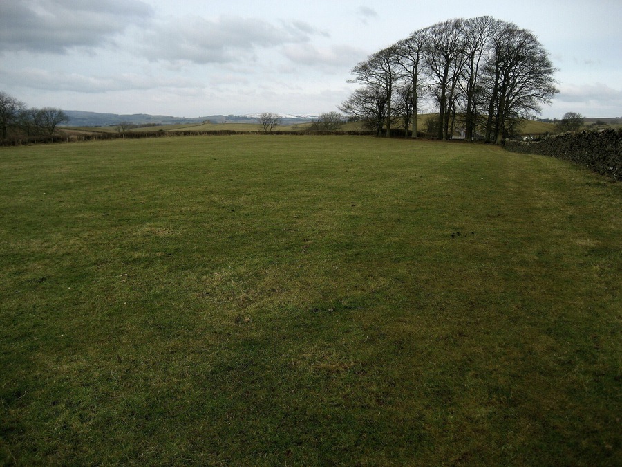 Field North of Burton in Lonsdale A footpath runs through the centre of this field from Burton in Lonsdale en route for Ireby.