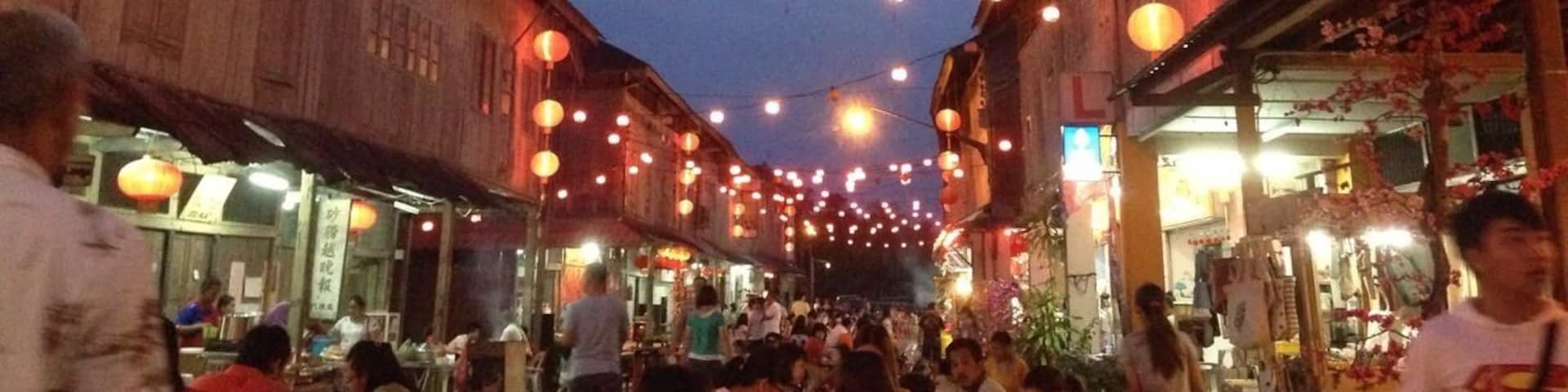 From the roadside this small town looks like any other ordinary village. Towards the evening when the sun sets the secret is revealed for all to admire esp on Fri, Sat and Sun. Closed on Tue.