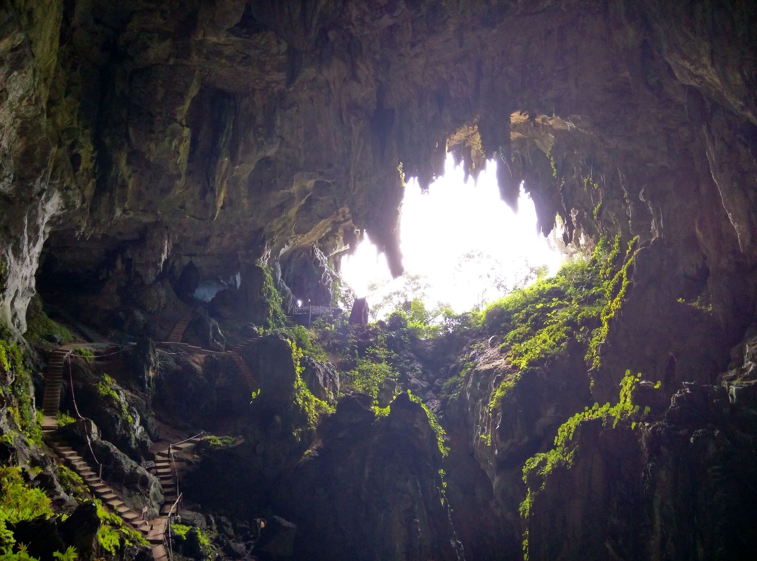 One of the best caves I have ever been. Simply amazing