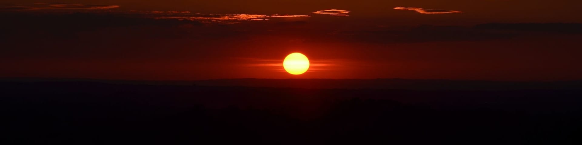 Taken from Beacon Hill in Leicestershire, UK.
#Midlands #Leicestershire #BeaconHill #Countryside #View #Sunset