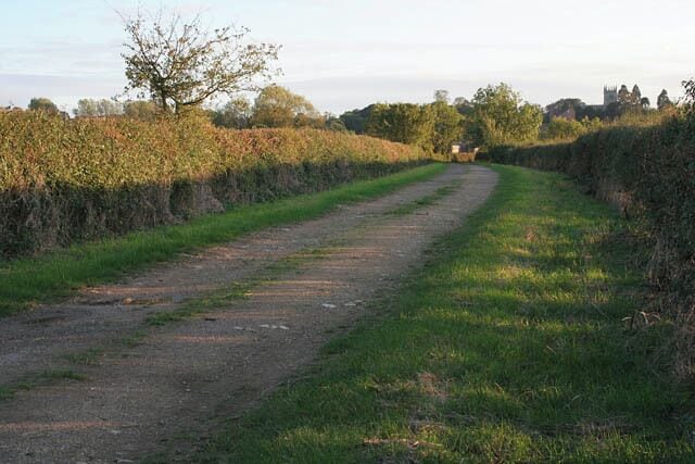 Dyke Furlong Lane This unmetalled track leads from Lower Road in Hough-on-the-Hill into the middle of a field.