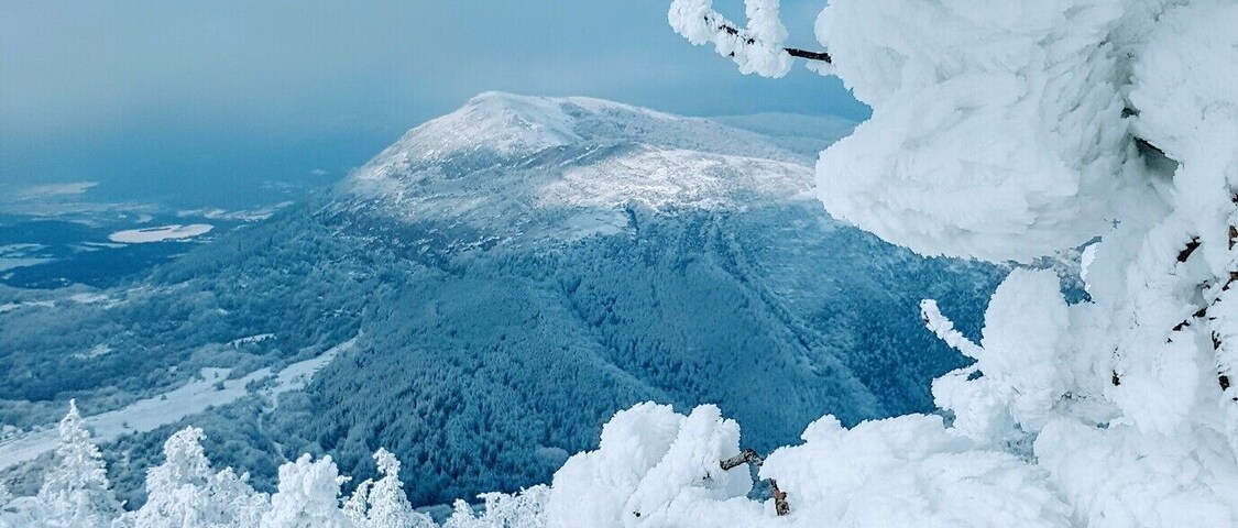 A nice day in the mountain. This one is taken from almost the peak and is view to another one mountain, called Paramun mountain.