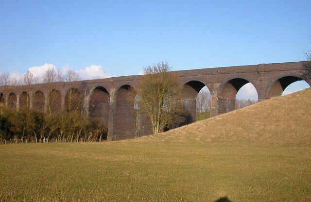 Lower Catesby, railway Viaduct over the river Leam