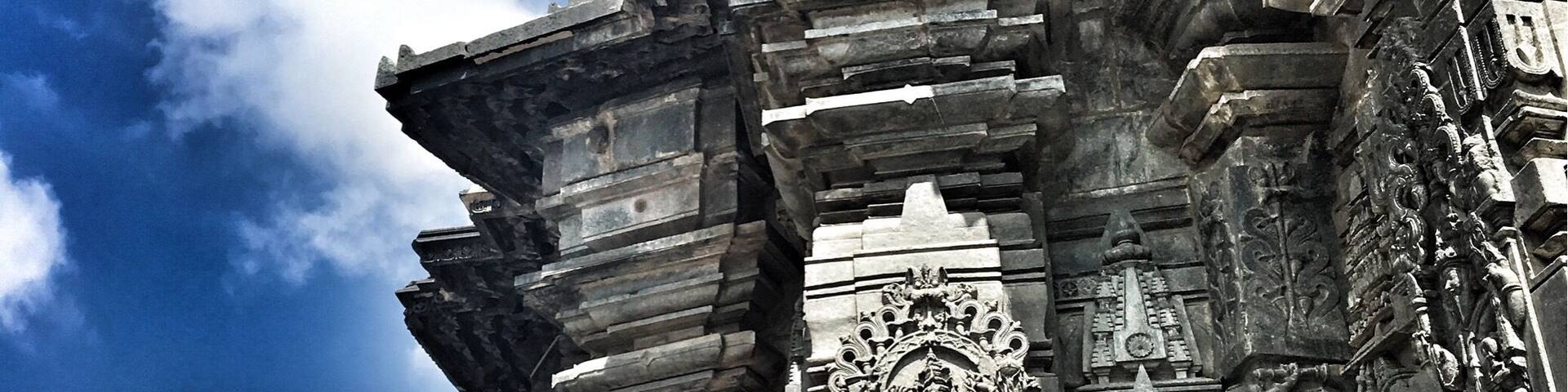 The Chennakeshava Temple, originally called Vijayanarayana Temple was built on the banks of the Yagachi River in Belur, by the Hoysala King Vishnuvardhana.Chennakesava is a form of the Hindu god Vishnu.
#heritage #temples #discovery