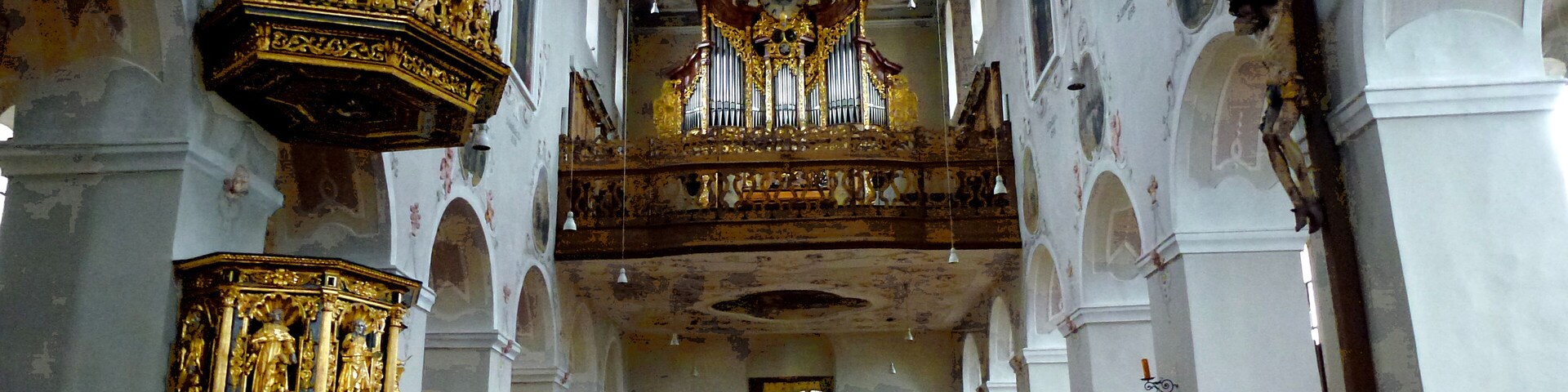 This is a photograph of an architectural monument. It is on the list of cultural monuments of Bayern, no. D-3-73-112-152