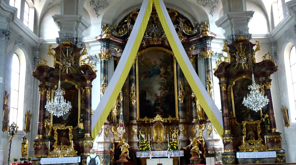 This is a photograph of an architectural monument. It is on the list of cultural monuments of Bayern, no. D-3-73-112-21