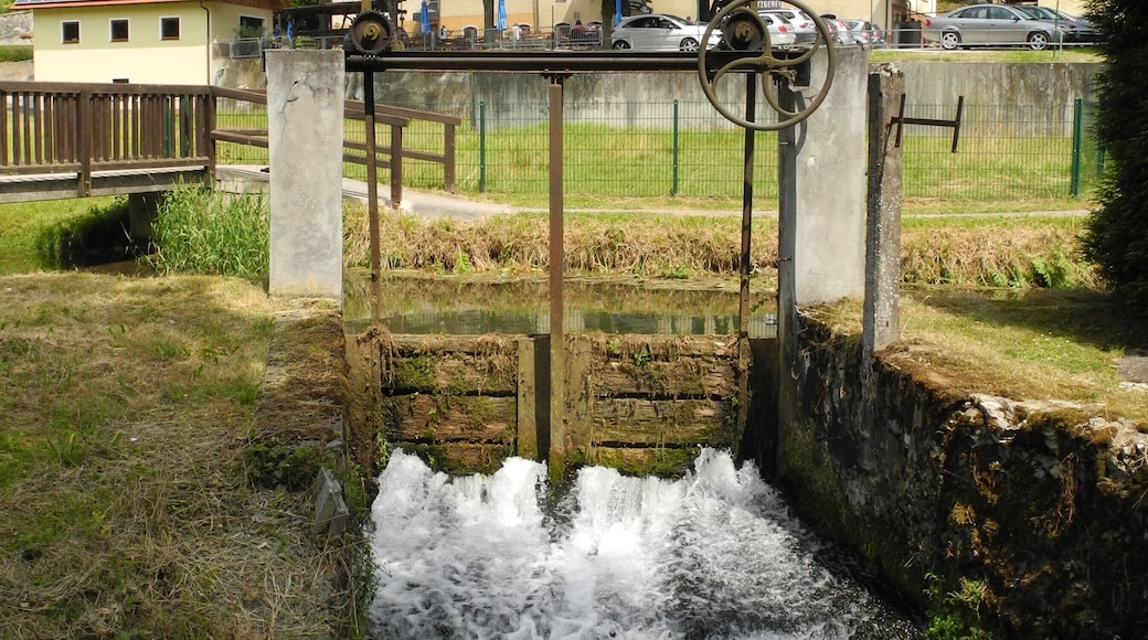 Weigendorf - Oed, Etzelbach mit Schleuse