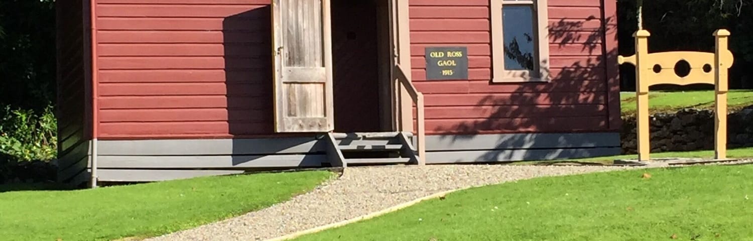 Gold-digging in Ross