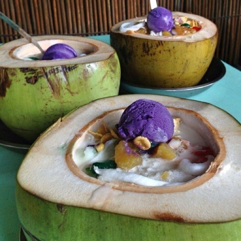 Halo-halo treat for merienda! #snack #merienda #food 