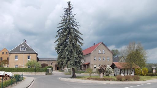 Centre of the village of Lampersdorf (Wermsdorf, Nordsachsen district, Saxony)