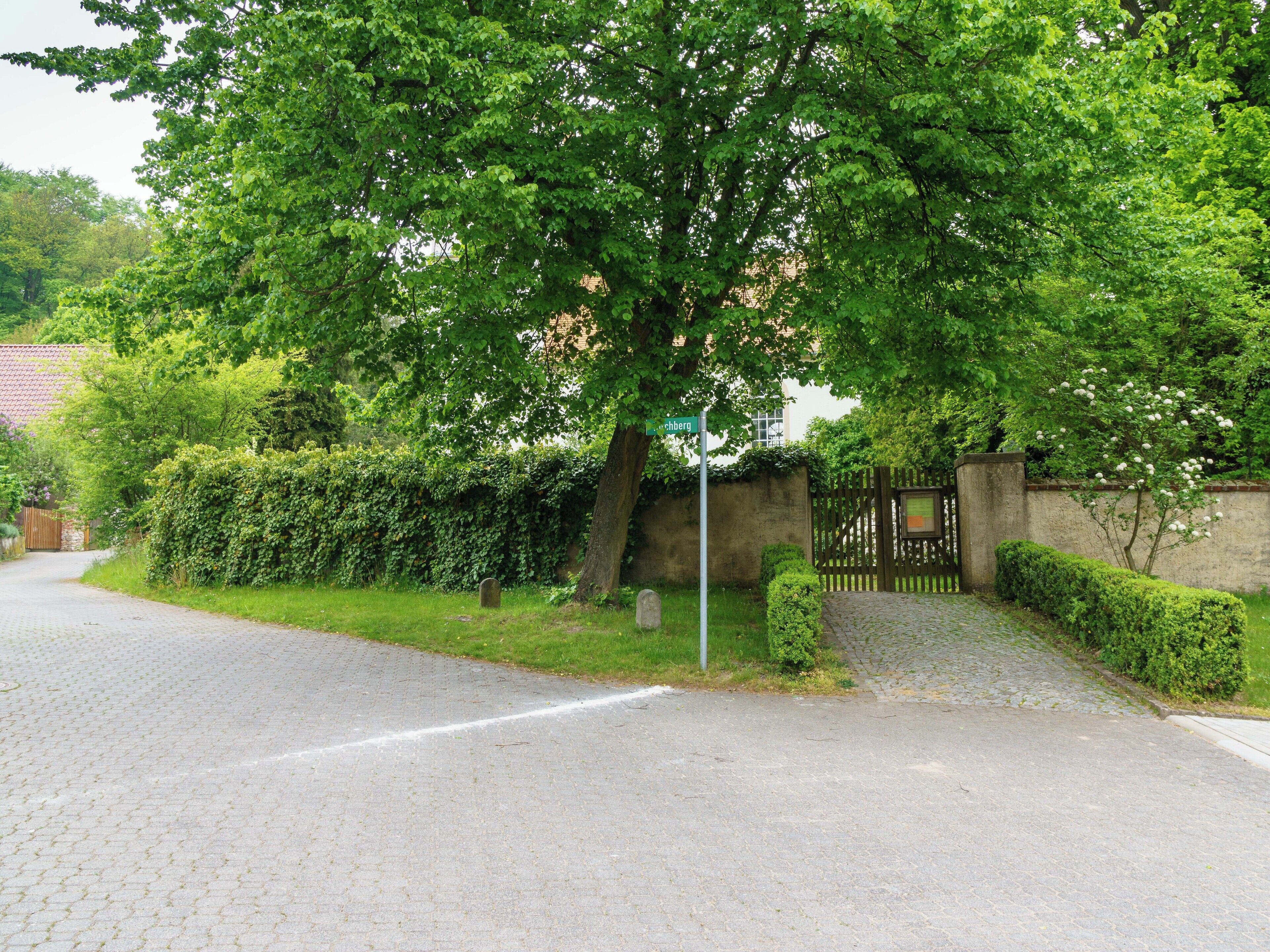 This media shows the protected monument of Saxony with the ID 08974008 KDSa/08974008(other).