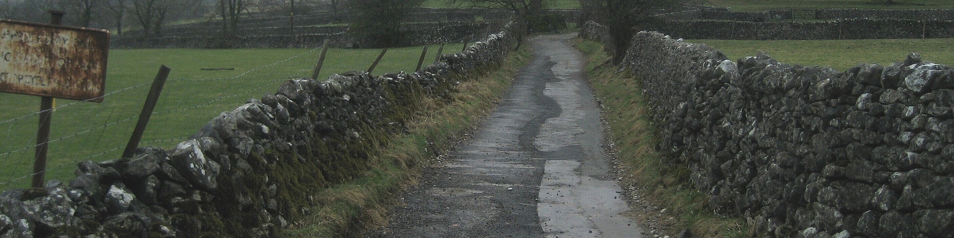 Scot Gate Lane This gives access upto the Dales Way and Kelber Gate, without the drama and excitement of climbing up Conistone Dib.