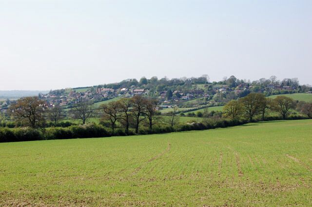 Napton from the east Looking west to Napton from near Halls Barn Farm.