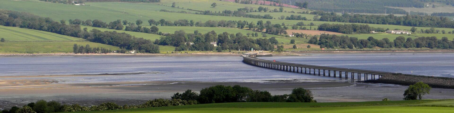 Cromarty Bridge from the Black Isle The Black Isle is neither Black nor truly an Isle as it is connected to the mainland by a fairly narrow isthmus. However the main route across it involves crossing the Beauly Firth at Kessock Bridge in the south from Inverness and then crossing the Cromarty Firth on the Cromarty Bridge to Easter Ross.