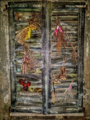 Evening walk through the Borghi