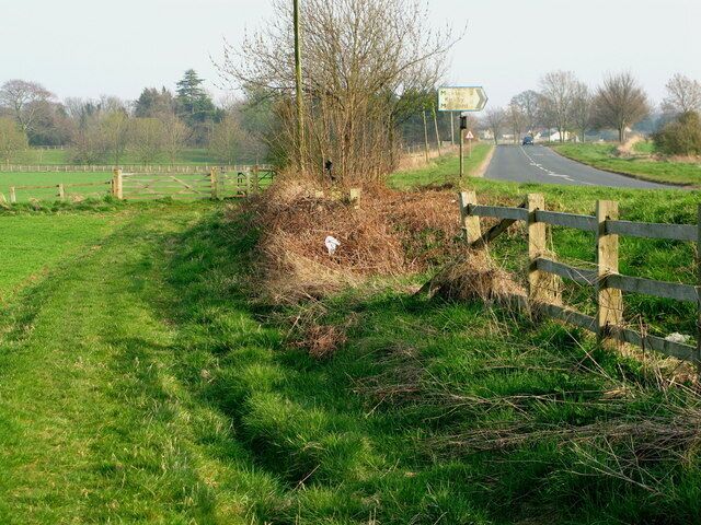 New Footpath Recently created footpath from Sleningford to North Stainley adjacent to the A6108.