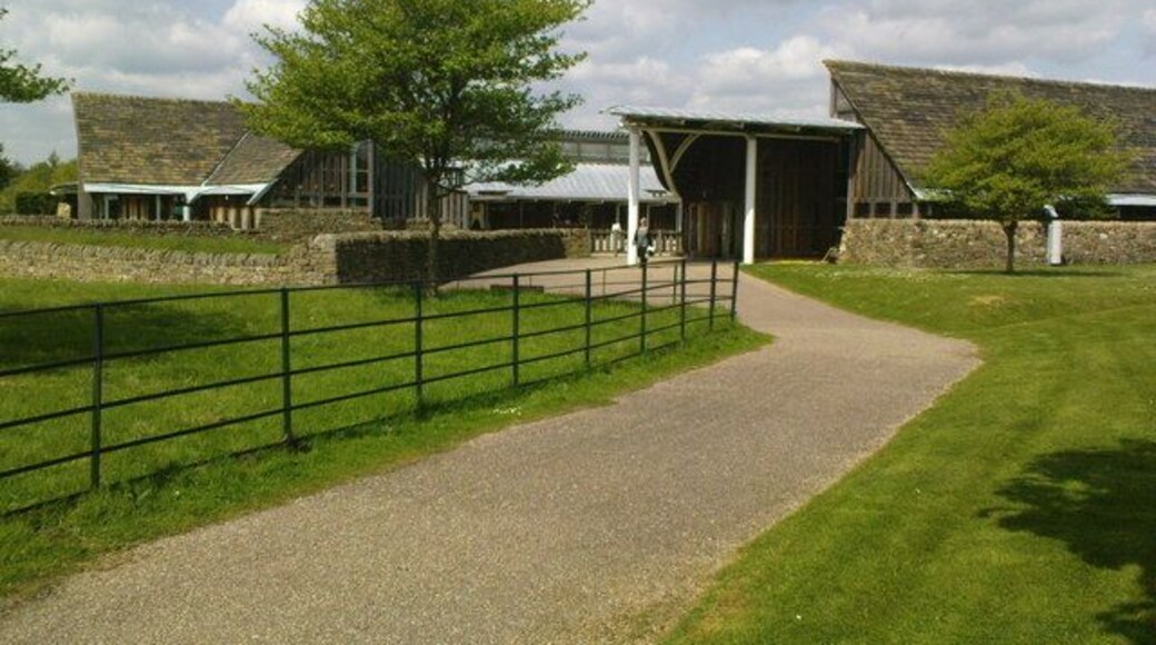 Visitors Centre Built in 1991, this building contains a restaurant, shop, toilets, admissions, offices, and a lecture hall.