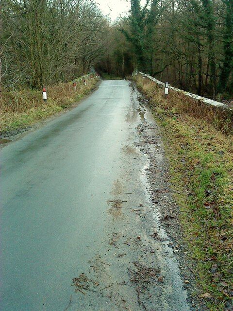Fountains Gate Lane Fountains Gate crosses the River Laver.