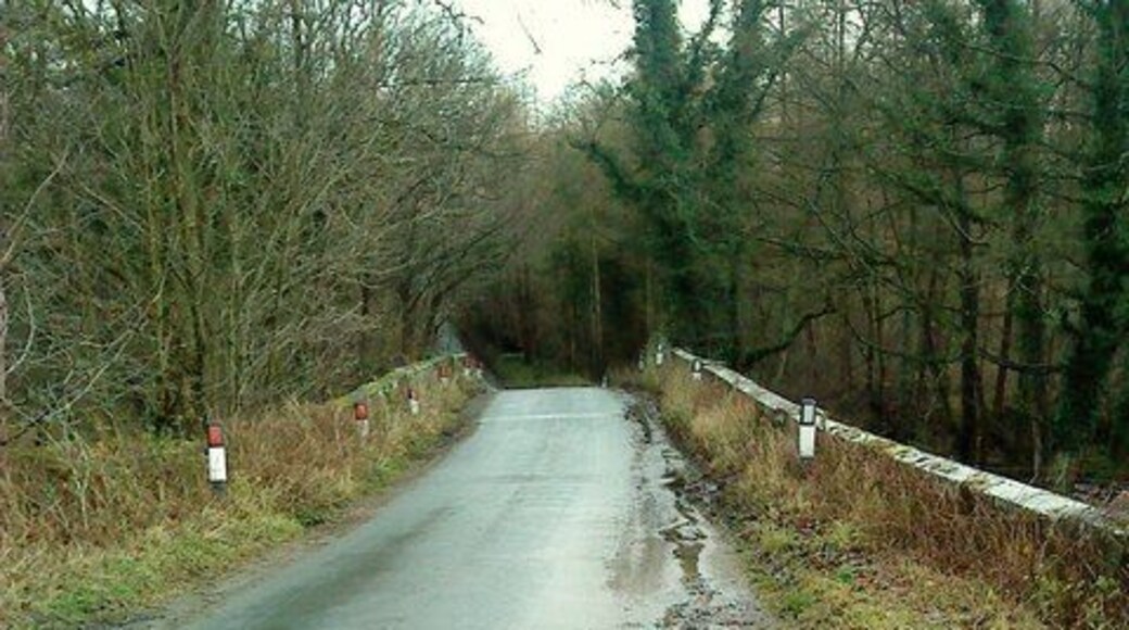 Fountains Gate Lane Fountains Gate crosses the River Laver.