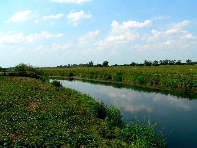 Looking Upriver from the Derwent Bridge, between North Duffield, North Yorkshire and Bubwith, East Riding of Yorkshire, England.