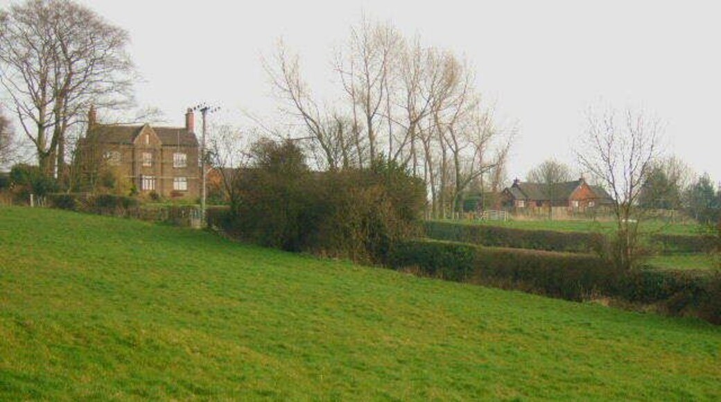 Bank Top Farm The farm has a large camping site which reopens at Easter. The footpath passes the farm which has made it possible to take a photo.