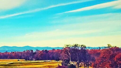 View from the home of President James Madison. Don't know why my phone says I'm in China.