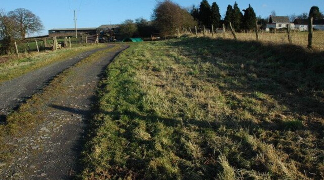 Ramsden Farm Ramsden Farm viewed from the footpath to the west of the farm.