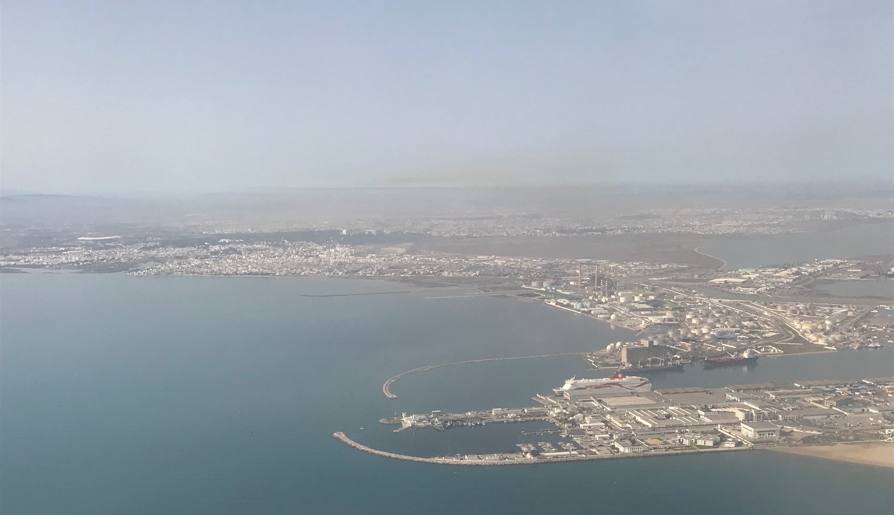 Aerial photograph of Tunis in March 2018.