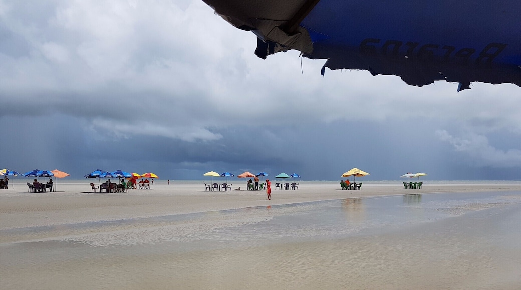 Crispim Beach in the state of Para, Brazil, minutes before the downpour.
#WinterWonders #lifeatexpedia