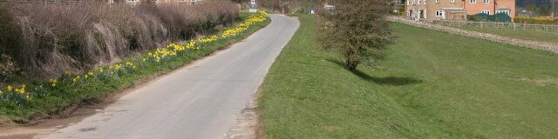 Road approaching Westcote