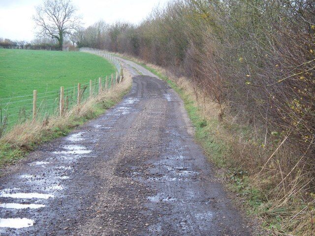 Restricted Byway The byway, which later becomes a public path, has left the A436 and is heading for Broadwell.