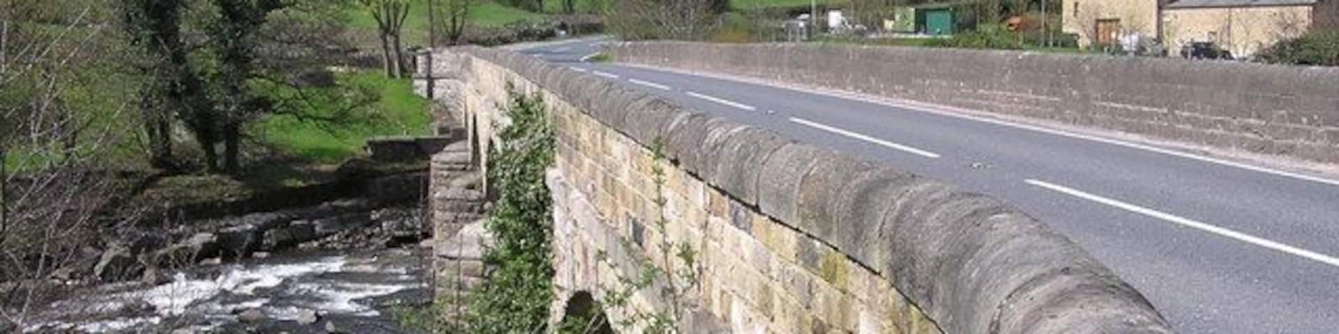 Lownethwaite Bridge : Reeth Road.