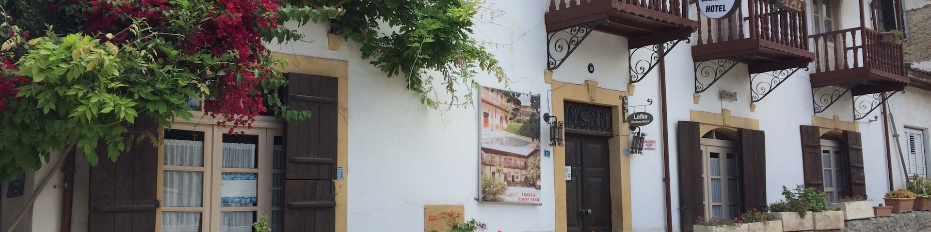 A small place I've found while strolling around after attending the burial of Mawlana Syaikh Nazim Adil al-Haqqani qs at the town of Lefke (Lefka) in Cyprus.