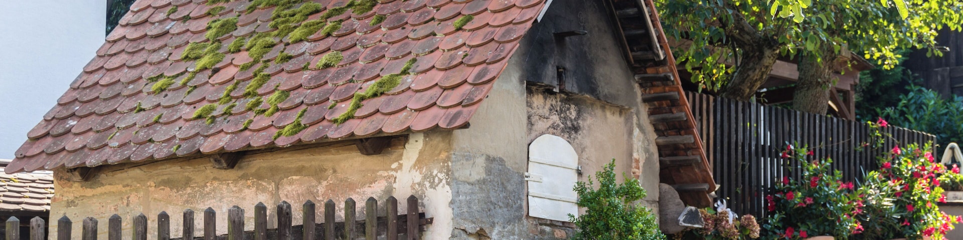 This is a photograph of an architectural monument. It is on the list of cultural monuments of Bayern, no. D-5-74-139-10
