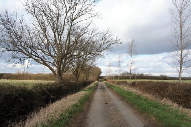 Track from Priory Farm to Cottage Farm This runs roughly parallel to the dismantled railway track.