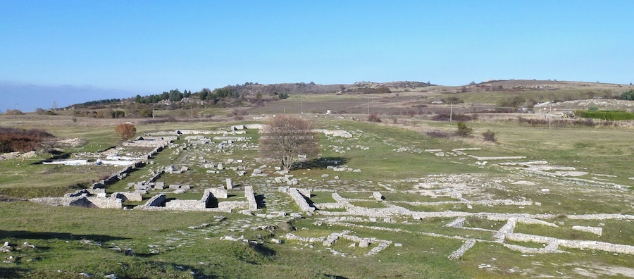 Juvanum-Le rovine dall'acropoli
