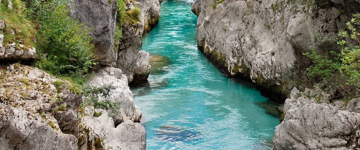 A very nice river where you can kayak and explore the place!