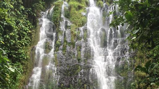 Maung Waterfall
One of the beautiful waterfall in Southern Sumatera, u need 30 mins trekking down a steep cliff. It located 8 hours from Palembang by car.